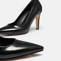 Siyah Rugan  Stiletto Topuklu Ayakkabı