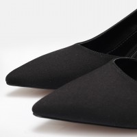 Siyah Saten Arkası Açık Stiletto