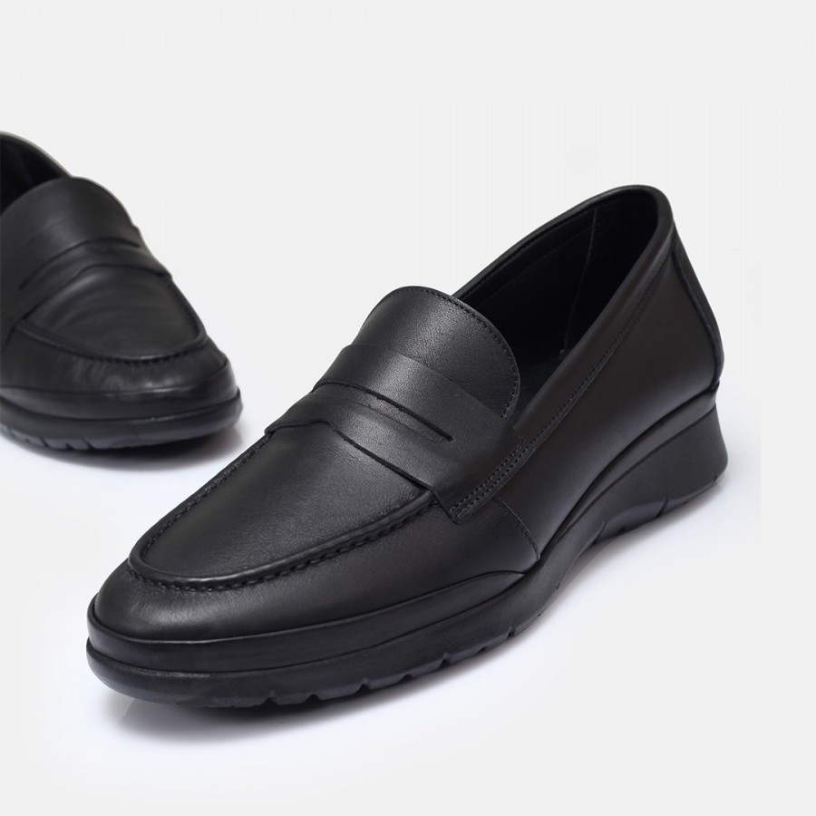 Siyah Hakiki Deri Dolgu Topuk Loafer Ayakkabı