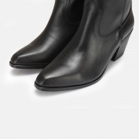 Siyah Az Topuklu Kovboy Model Çizme