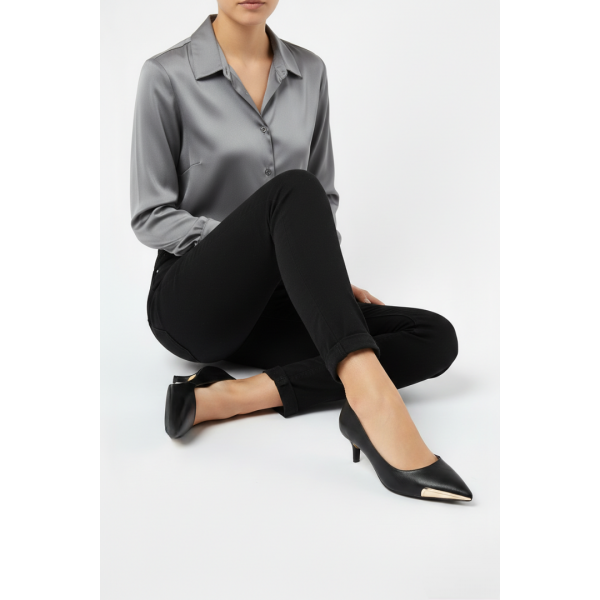 Stiletto Ayakkabı Siyah Metal Detaylı
