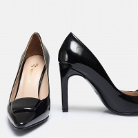 Stiletto Siyah Rugan Tokalı